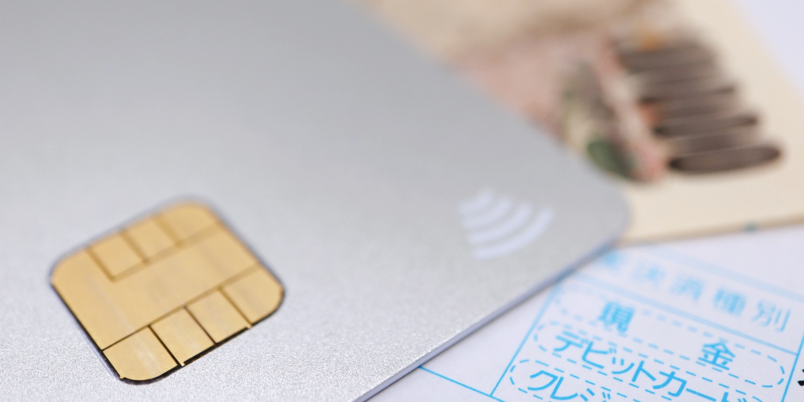 「格安インプラント」の広告を見かけたら、確認してほしいこと